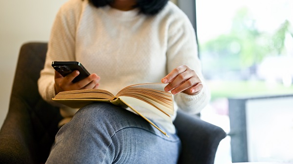 If You Want Social Media Success, Read These 5 Books Now